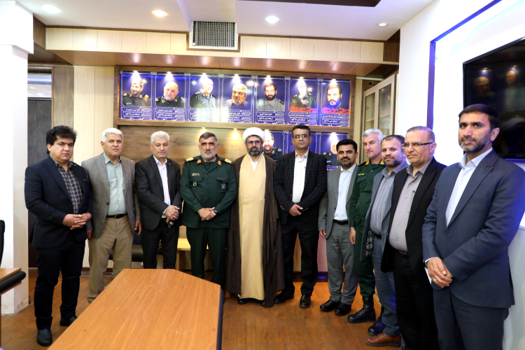 دیدار سرپرست و اعضای هيأت رئيسه دانشگاه یاسوج با فرمانده تیپ ۴۸ فتح