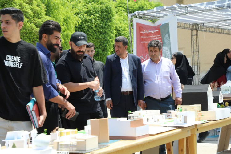 نمایشگاه دست ساخته های علمی و هنری دانشجویان گروه معماری دانشگاه یاسوج + (گزارش تصویری)
