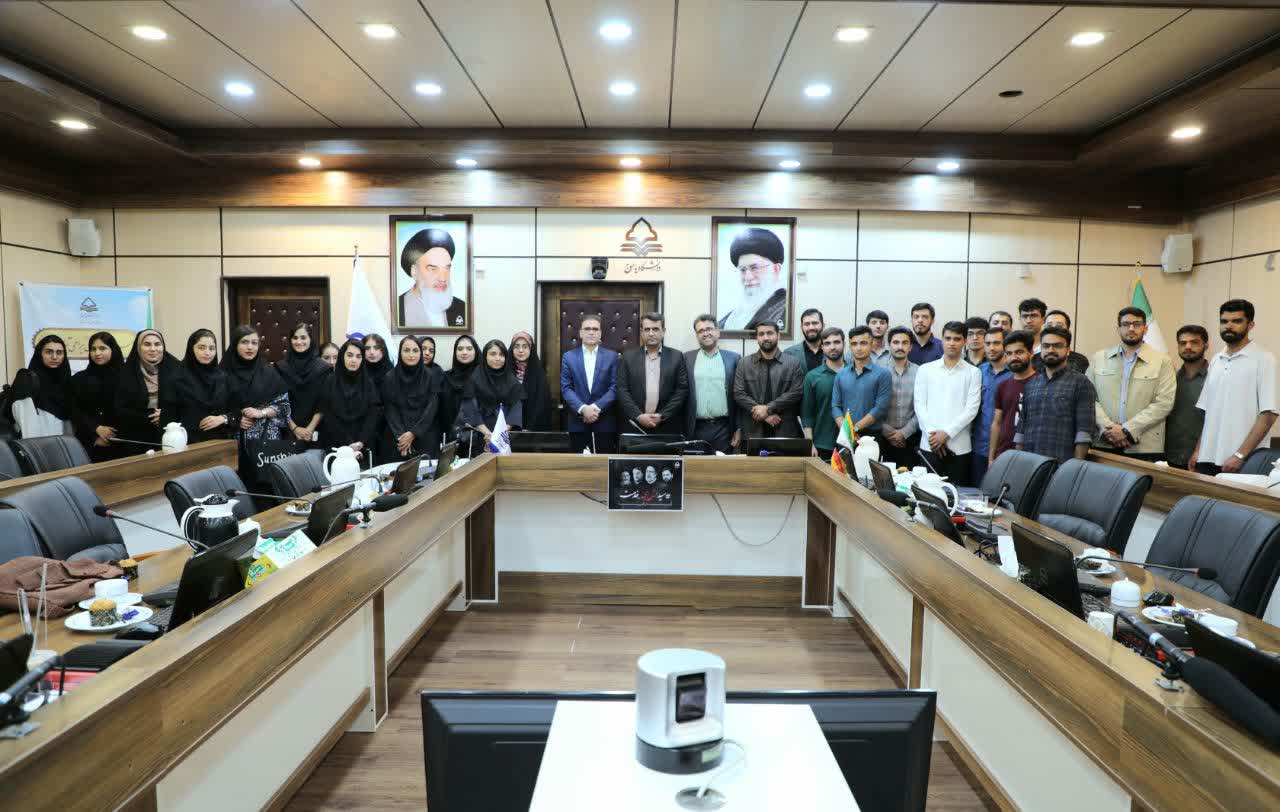 نشست صمیمی نمایندگان انجمن‌های علمی دانشگاه یاسوج با اعضای هيأت رئيسه دانشگاه