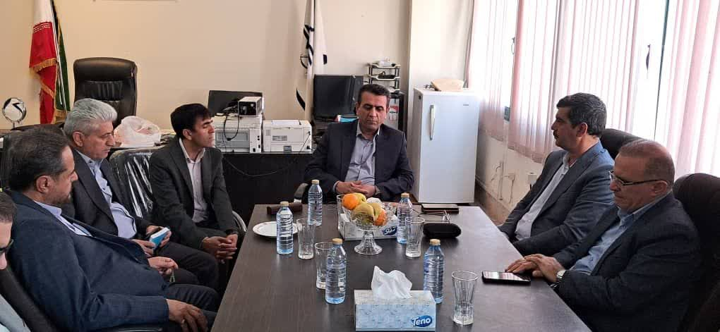 بازدید اعضای هيأت رئيسه دانشگاه یاسوج از دانشکده صنعت و معدن چرام