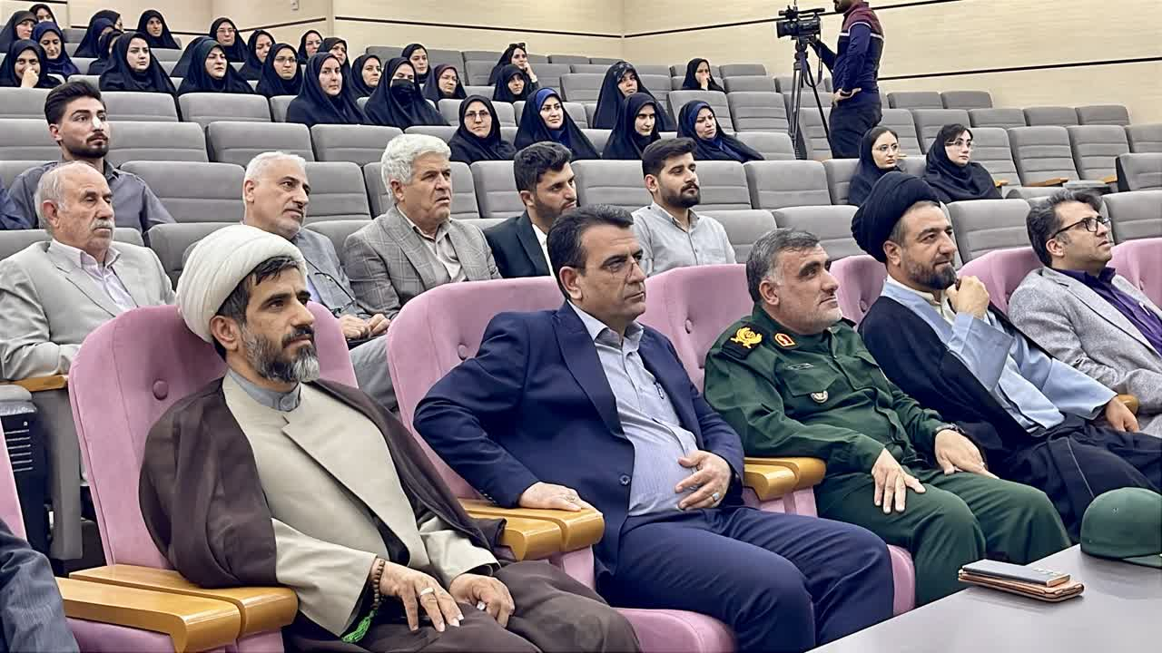 بررسی ابعاد مختلف دفاع مقدس ۱۲ روزه در دانشگاه یاسوج