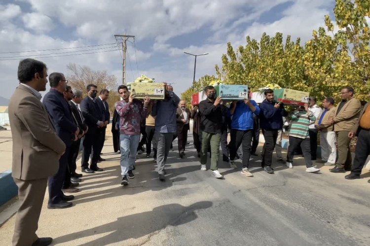 مراسم استقبال از پیکرهای مطهر شهدای گمنام تازه تفحص شده دوران دفاع مقدس در دانشگاه یاسوج