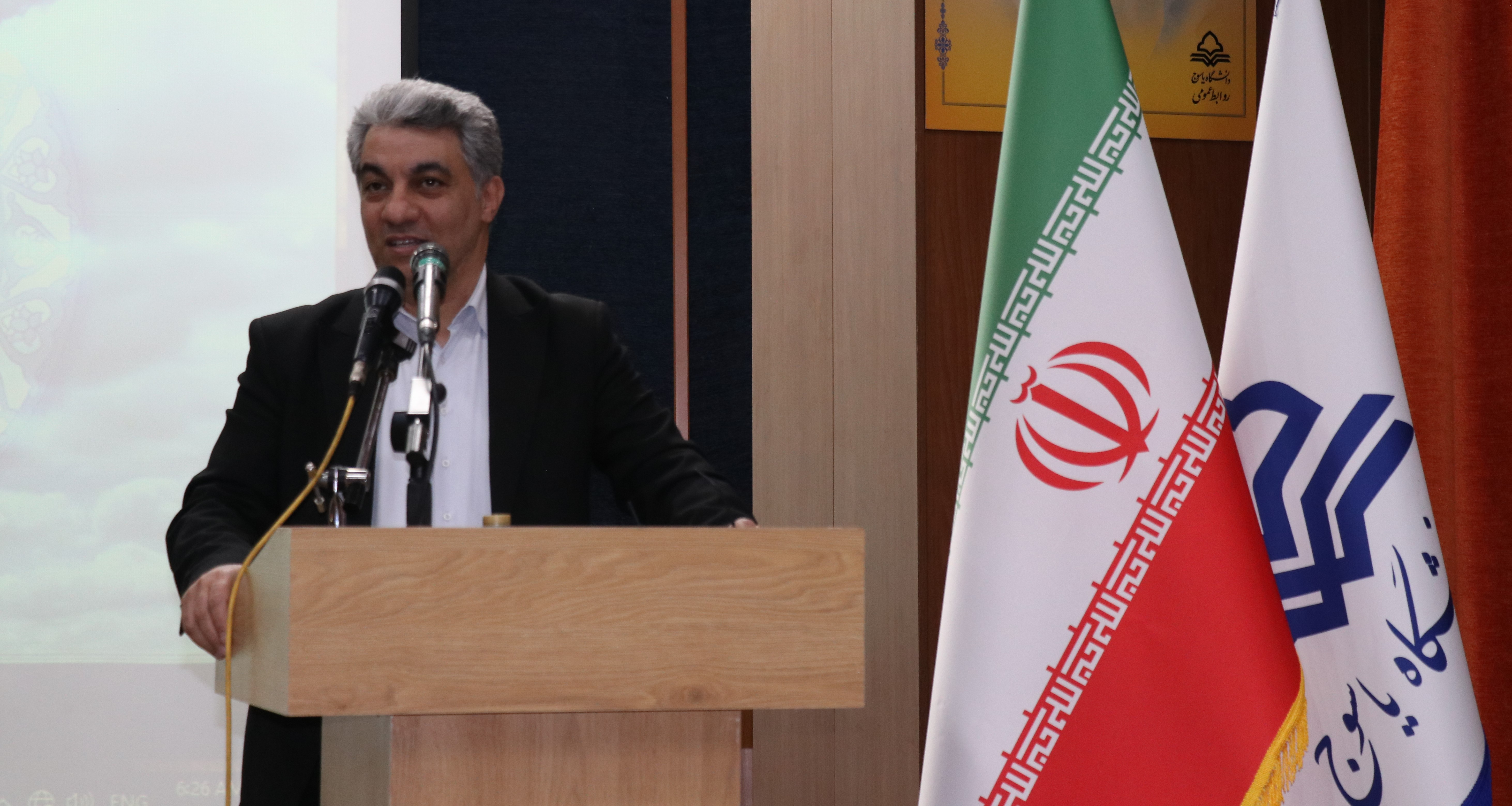 نقش محوری دانشگاه‌ها در تولید علم، تقویت گفتمان وفاق ملی و پاسداری از میراث فکری بزرگان 