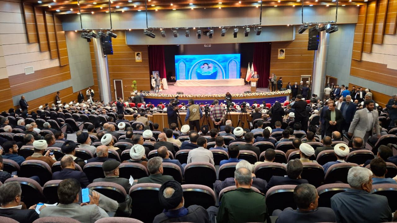 پیام تشکر رئیس دانشگاه یاسوج ازعوامل برنامه ریزی و اجرایی دومین کنگره ملی بزرگداشت مقام شامخ حضرت آیت‌الله العظمی ملک‌حسینی(ره)