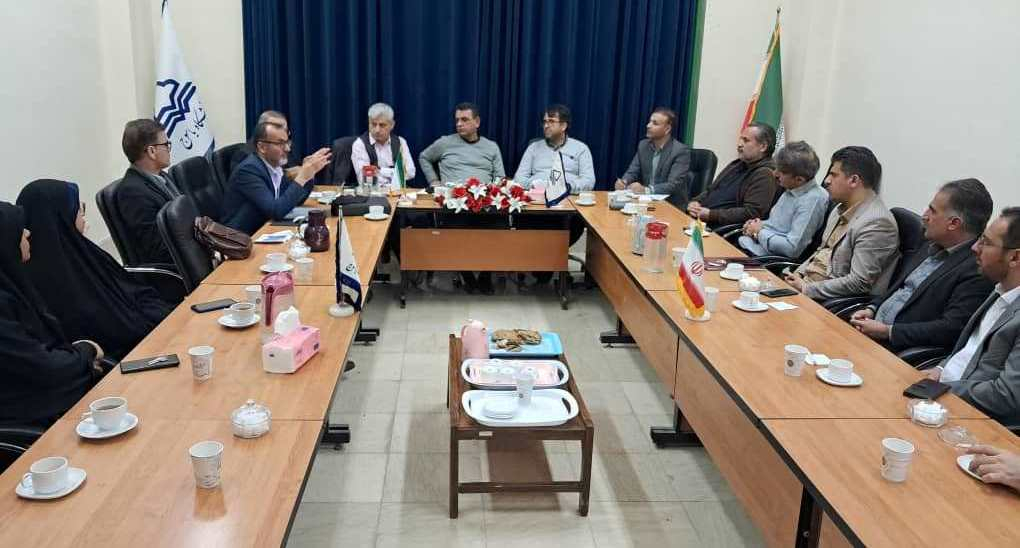 بازدید میدانی هیأت رئیسه دانشگاه یاسوج از دانشکده نفت و گاز گچساران / بررسی راهکارهای توسعه دانشکده در دیدار با فرماندار