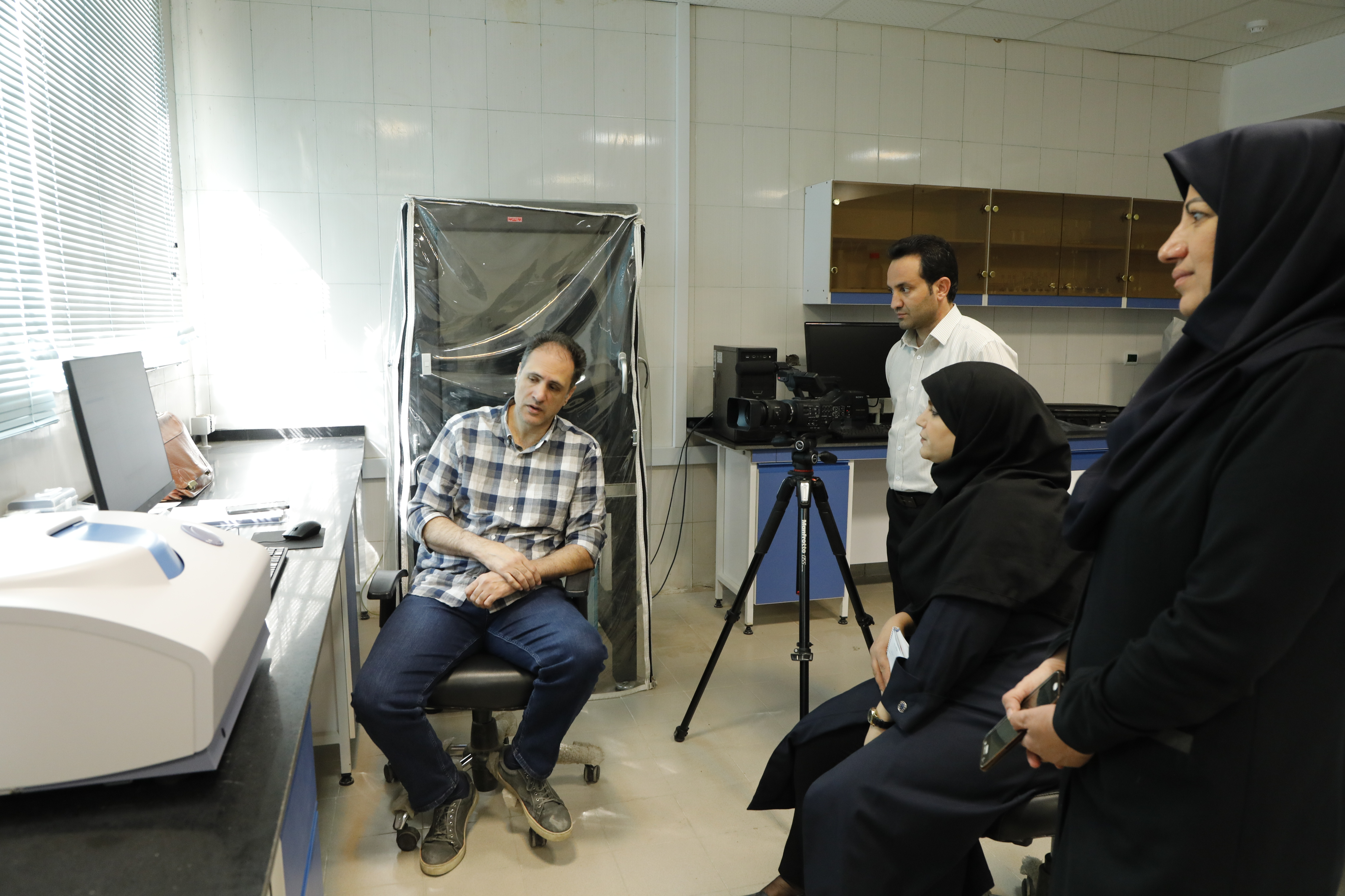 نصب و راه‌اندازی دستگاه DLS در آزمایشگاه مرکزی دانشگاه یاسوج