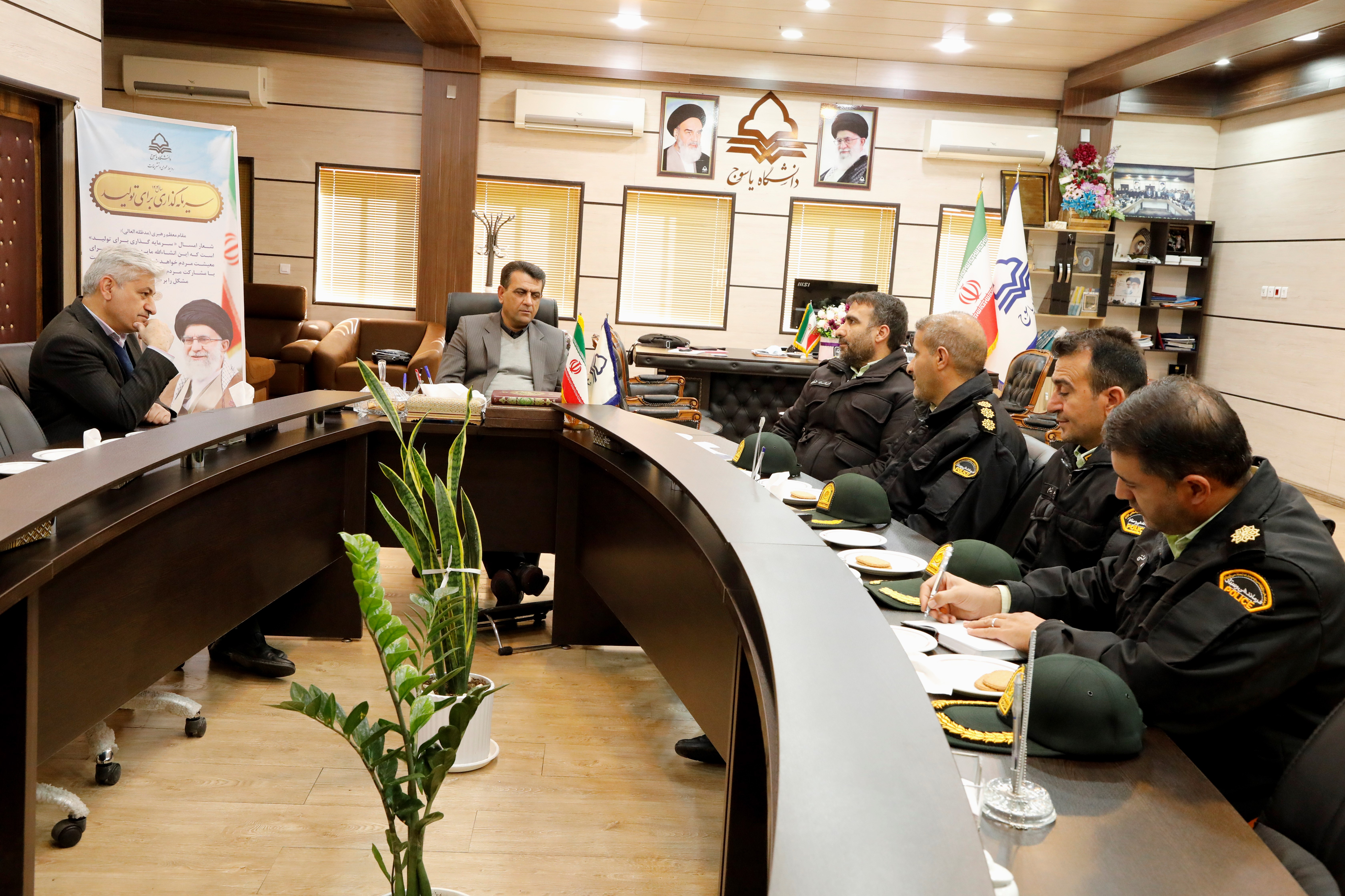 اجرای طرح «سفیران امنیت» در دانشگاه یاسوج/ انعقاد تفاهم‌نامه همکاری میان پلیس و دانشگاه یاسوج