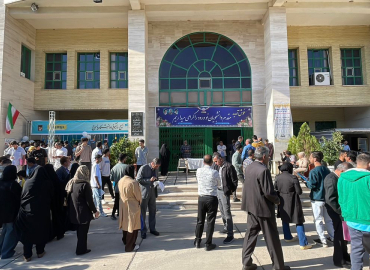 بازدید رئیس دانشگاه یاسوج از روند اولین روز  ثبت‌نام دانشجویان نو ورود